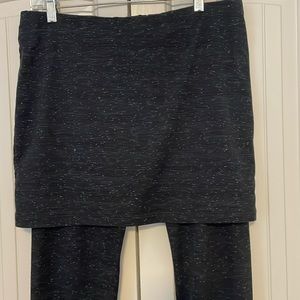Cabi Skirted Legging size M